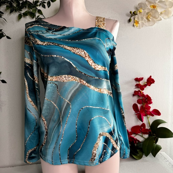 🩵 Marble Pattern Top 🩵 - Picture 3 of 3